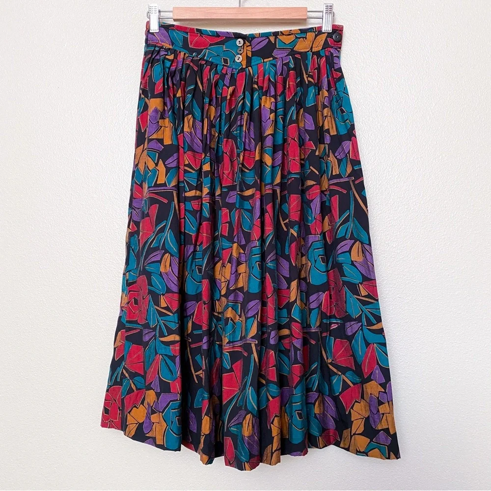 Vintage jewel-toned pleated skirt - Picture 4 of 12
